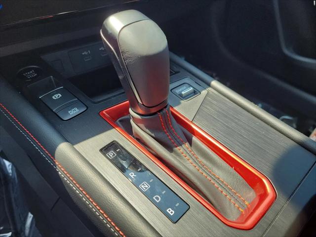 2025 Nissan Kicks SR FWD