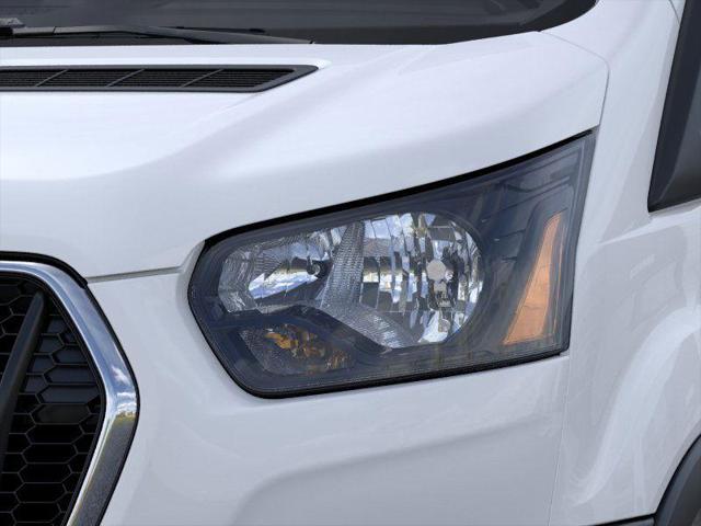 2025 Ford Transit Base