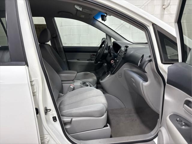 Used 2007 Kia Rondo For Sale in Wilmington, OH