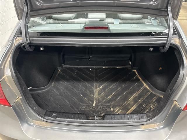 Used 2010 Hyundai Elantra For Sale in Wilmington, OH