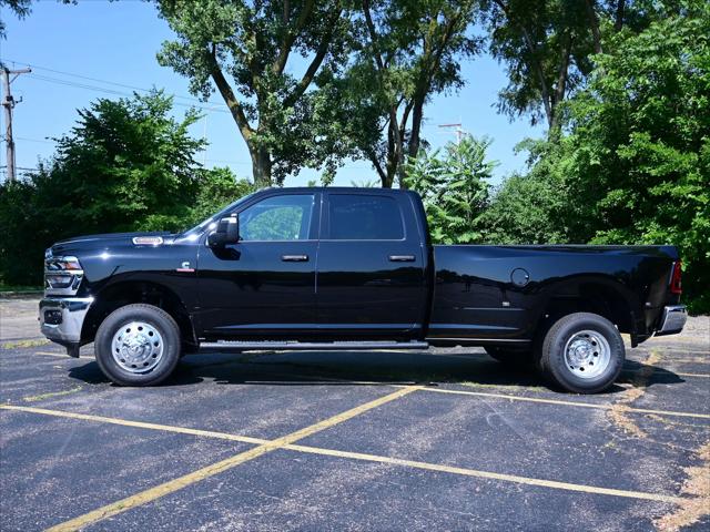 2025 RAM Ram 3500 RAM 3500 TRADESMAN CREW CAB 4X4 8 BOX