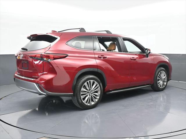 2022 Toyota Highlander Platinum