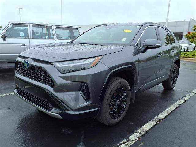 2024 Toyota RAV4 Hybrid SE