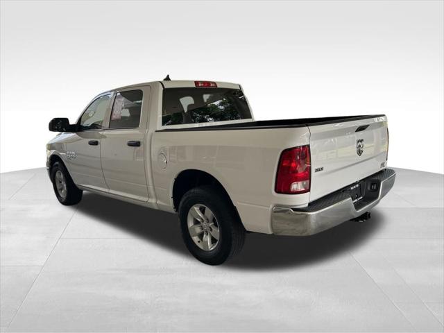 2023 RAM 1500 Classic SLT Crew Cab 4x2 57 Box