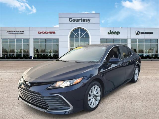 2022 Toyota Camry LE