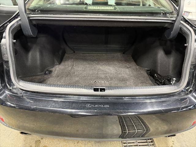 2016 Lexus IS 300 4dr Sdn AWD