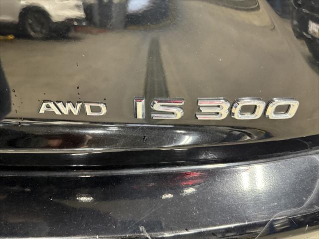2016 Lexus IS 300 4dr Sdn AWD