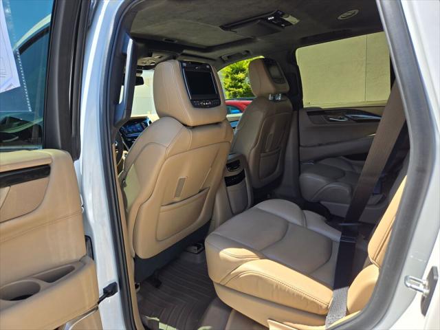 2019 Cadillac Escalade Platinum