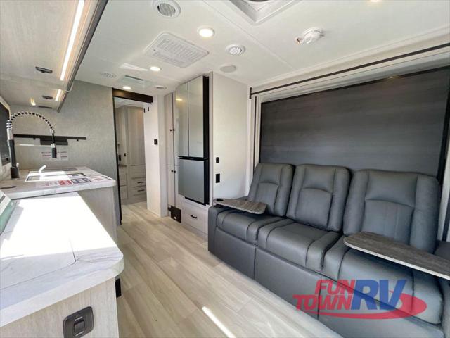 2025 Mercedes-Benz Sprinter 3500XD Chassis Standard Roof 4-Cyl Diesel HO