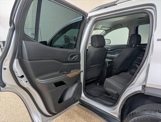 2018 GMC Acadia SLE-2