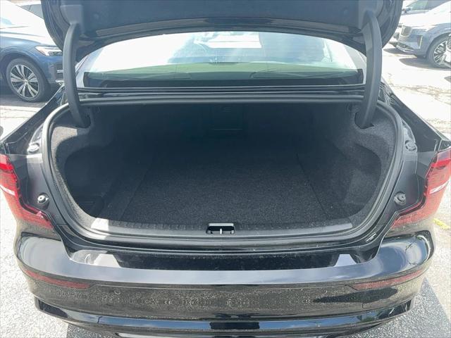 2025 Volvo S60 B5 Core