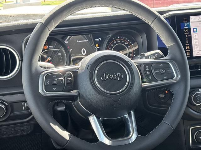 2025 Jeep Wrangler 4-Door Sahara 4x4