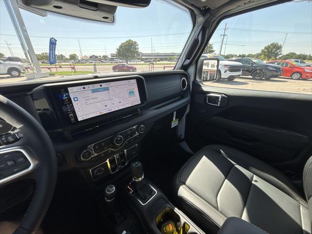2025 Jeep Wrangler 4-Door Sahara 4x4