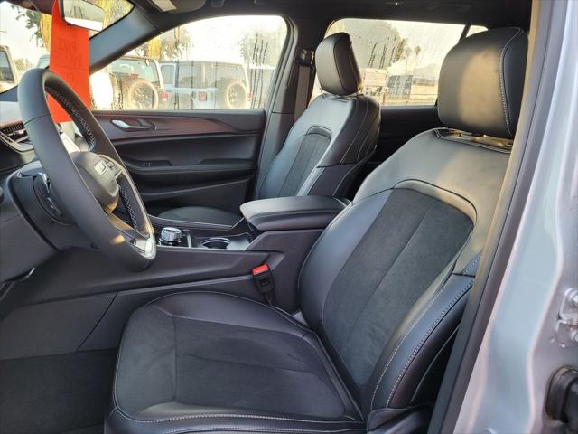 2025 Jeep Grand Cherokee L Altitude X 4x2