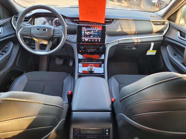2025 Jeep Grand Cherokee L Altitude X 4x2