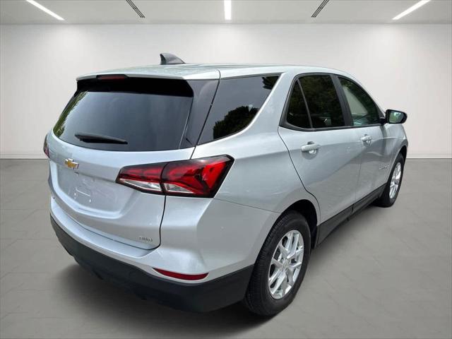 2022 Chevrolet Equinox AWD LS