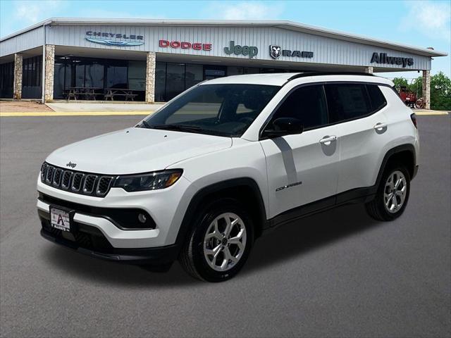 2025 Jeep Compass COMPASS LATITUDE 4X4