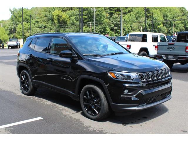 2025 Jeep Compass COMPASS LATITUDE 4X4
