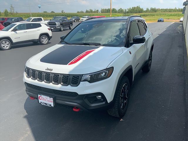 2025 Jeep Compass COMPASS TRAILHAWK 4X4