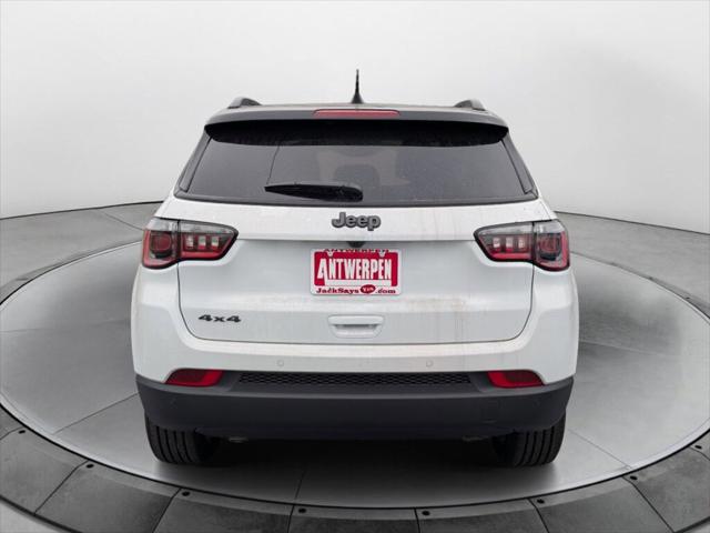 2025 Jeep Compass COMPASS LIMITED 4X4