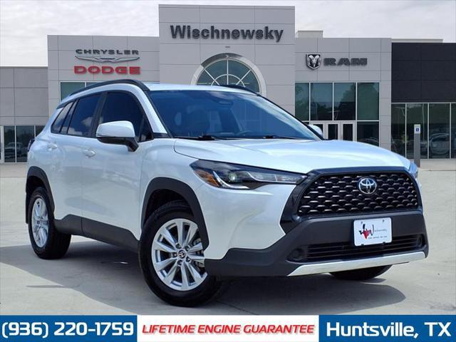 2024 Toyota Corolla Cross LE