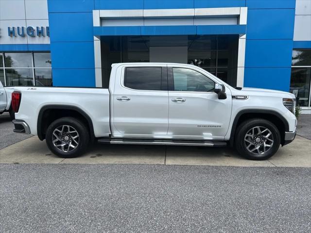 2022 GMC Sierra 1500 4WD Crew Cab Short Box SLT