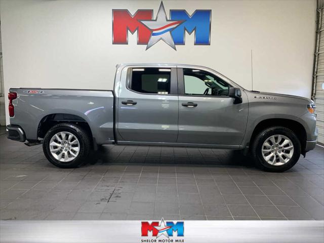 2023 Chevrolet Silverado 1500 4WD Crew Cab Short Bed Custom