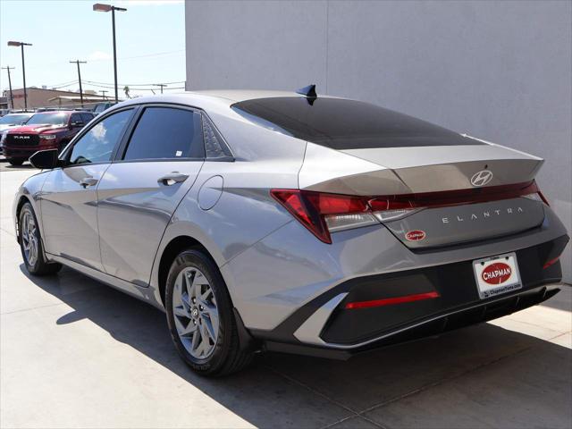 2024 Hyundai Elantra SEL 2024 Hyundai Elantra SEL