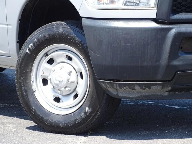 2017 RAM 2500 Tradesman Crew Cab 4x2 8 Box