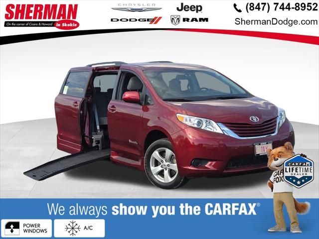 2017 Toyota Sienna LE 8 Passenger