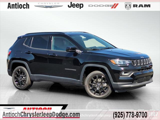 2025 Jeep Compass COMPASS LATITUDE 4X4