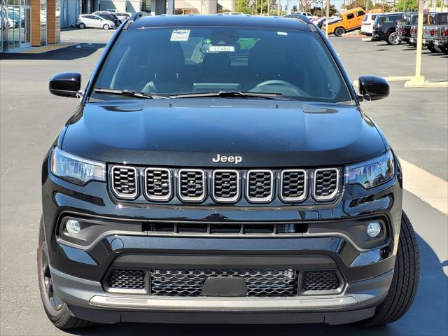2025 Jeep Compass COMPASS LATITUDE 4X4