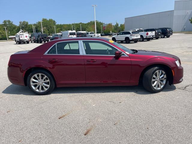 2017 Chrysler 300 Limited AWD