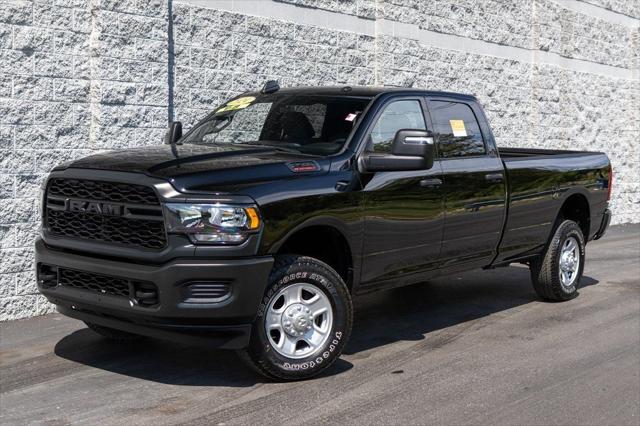 2024 RAM 2500 Tradesman Crew Cab 4x4 8 Box