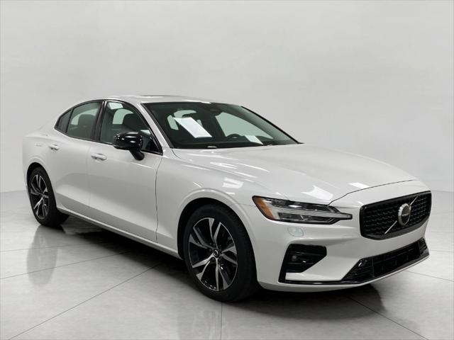 2025 Volvo S60 B5 Core