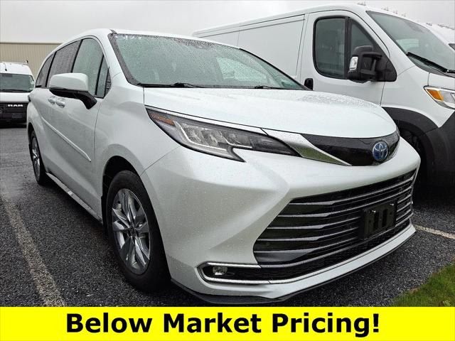 2022 Toyota Sienna Limited