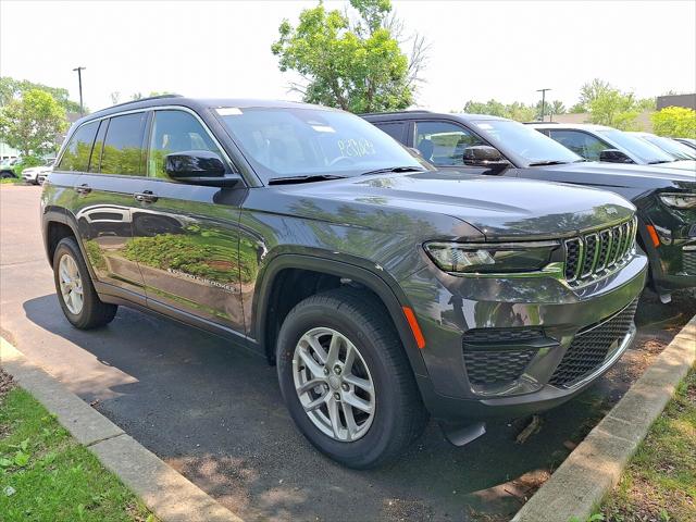 2025 Jeep Grand Cherokee GRAND CHEROKEE LAREDO X 4X4