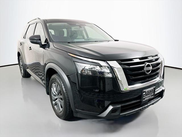 2024 Nissan Pathfinder SV FWD