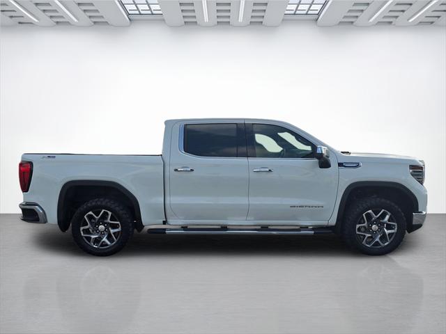 2024 GMC Sierra 1500 4WD Crew Cab Short Box SLT