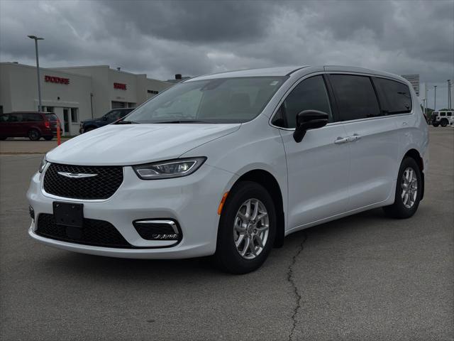 2025 Chrysler Pacifica PACIFICA SELECT