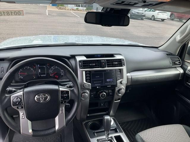 2022 Toyota 4Runner SR5 2022 Toyota 4Runner SR5