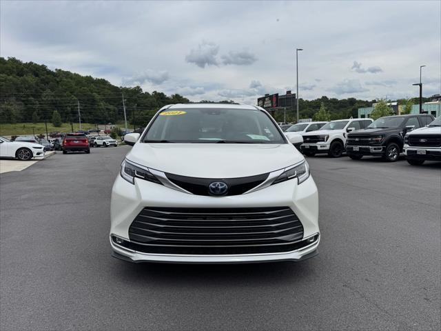 2021 Toyota Sienna Limited