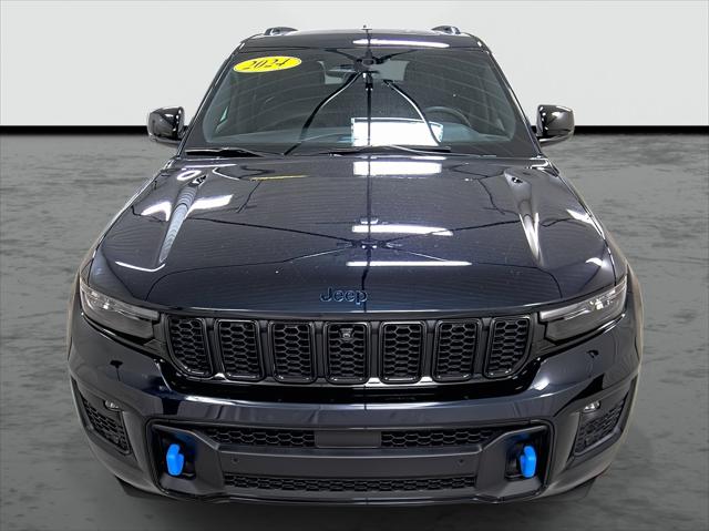 2024 Jeep Grand Cherokee Anniversary Edition
