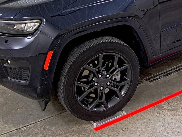 2024 Jeep Grand Cherokee Anniversary Edition