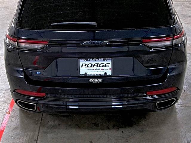 2024 Jeep Grand Cherokee Anniversary Edition