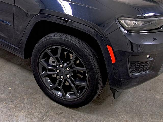 2024 Jeep Grand Cherokee Anniversary Edition