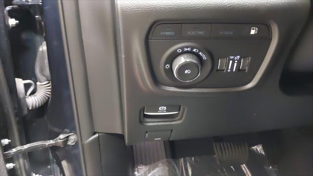 2024 Jeep Grand Cherokee Anniversary Edition