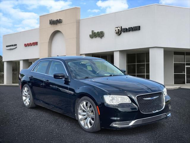 2019 Chrysler 300 Touring L