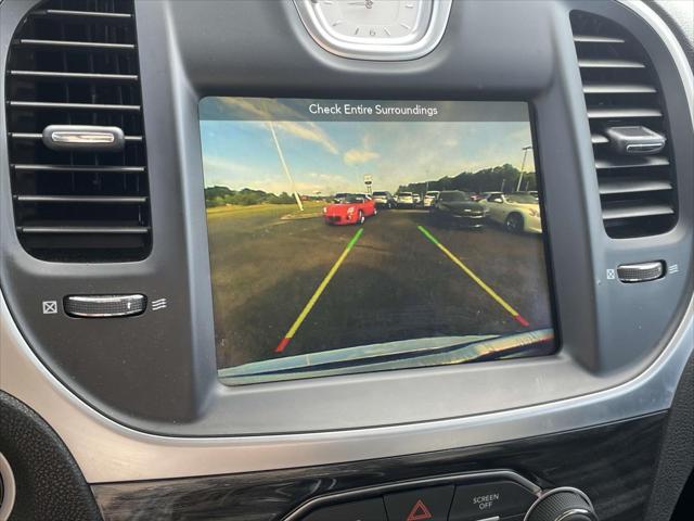 2019 Chrysler 300 Touring L