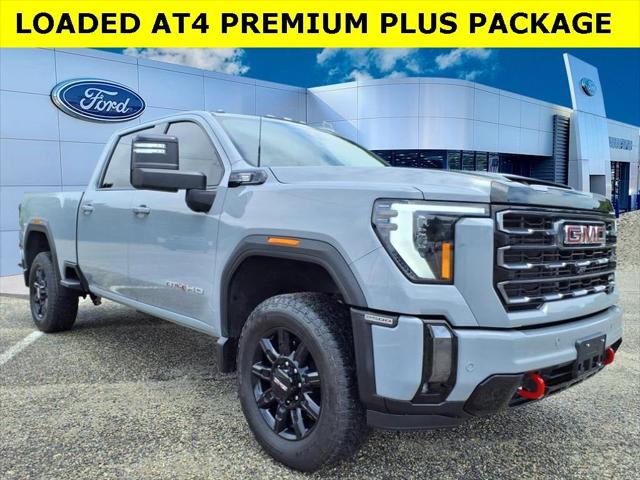 2024 GMC Sierra 2500HD 4WD Crew Cab Standard Bed AT4